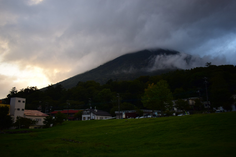 Mt Nantai przy zachodzie słońca.