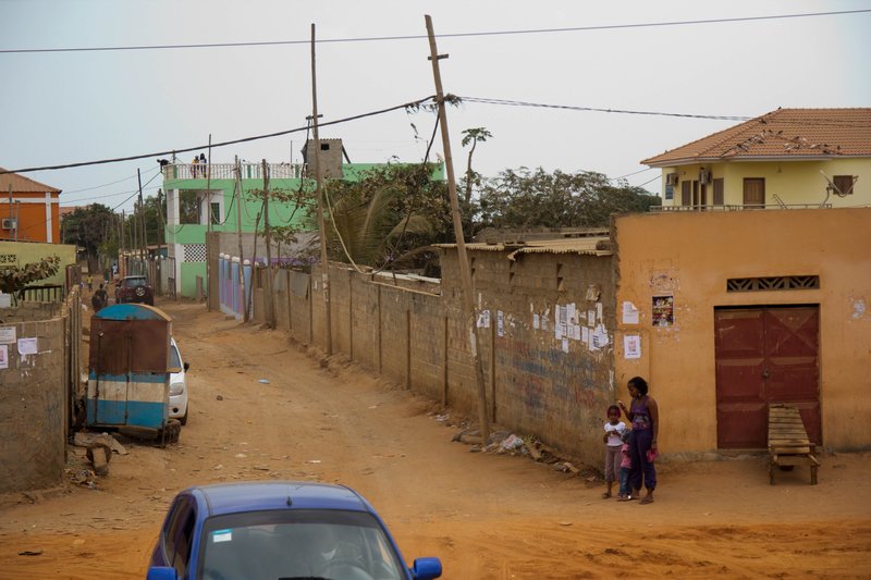 Side streets, Luanda