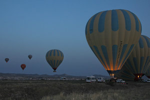 Up again to watch the balloons take off