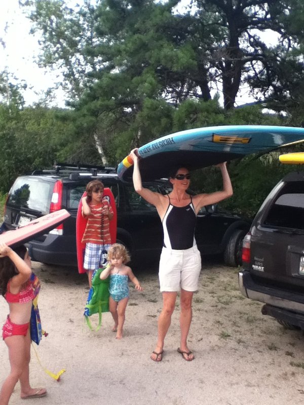 Paddle Boarding with the Weyrens (3)