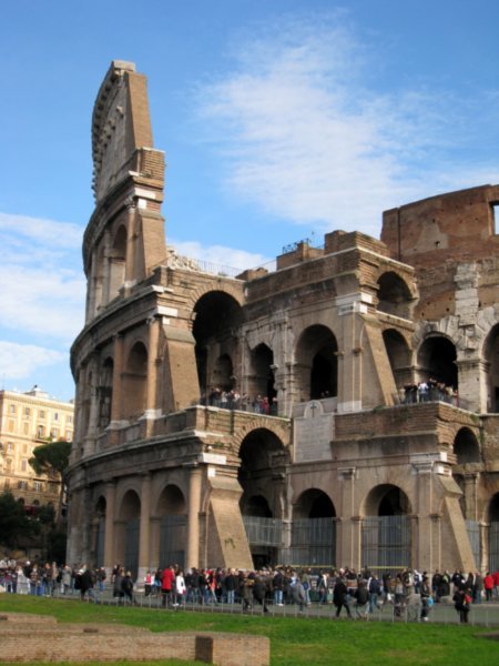 Colosseum cutawy