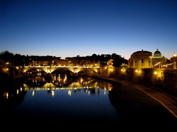 River Tiber and St Paul's by night