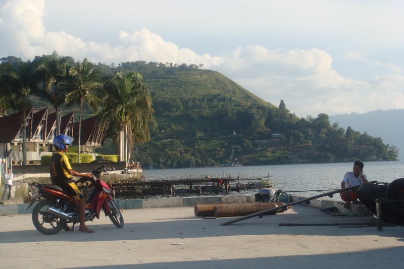 Parapat, waiting for the ferry