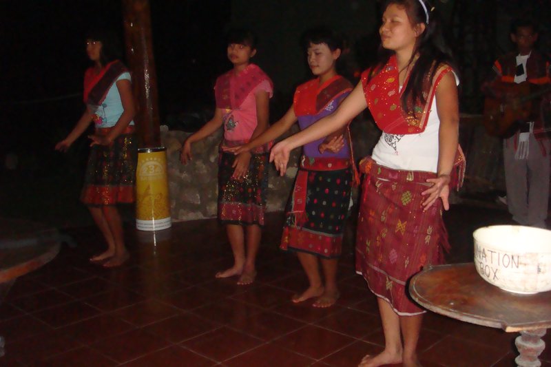 Batak dancers