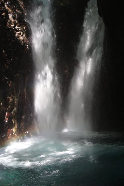 twin waterfalls 