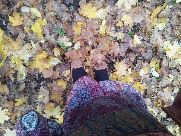 New Shoes, Autumn leaves and my hippie skirt from Bosnia