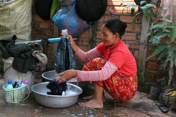 Local style of washing clothes