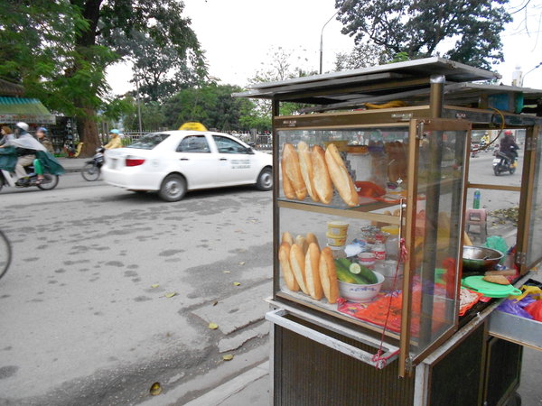 Vietnamese roll stand