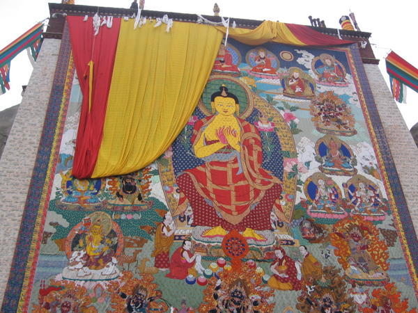 The veiling of thangka in Sera