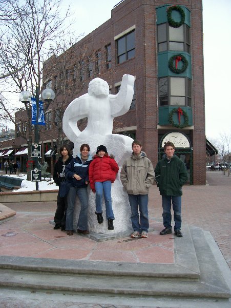 The cool statue in Old Town!