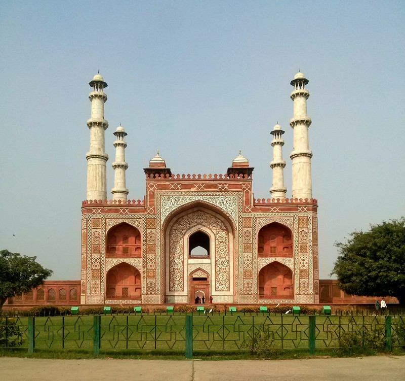 Akbars tomb entrance