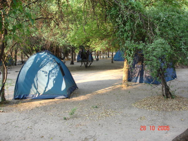 Camp in Saronga