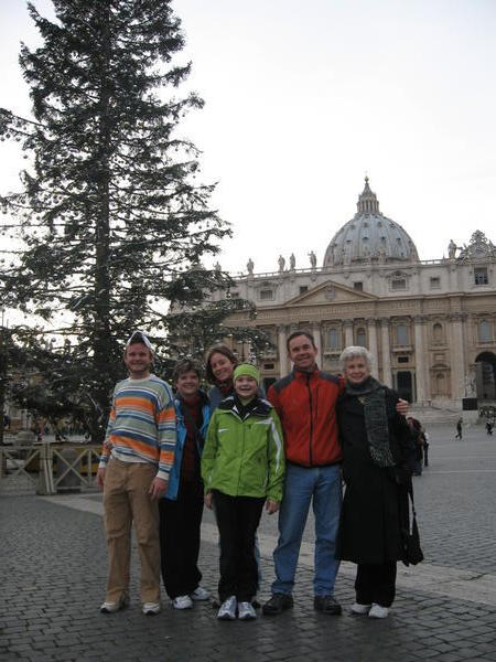 Merry Christmas from the Baumanns...in Rome!