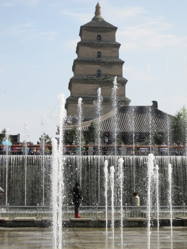 Pagodas and Fountains, together at last!
