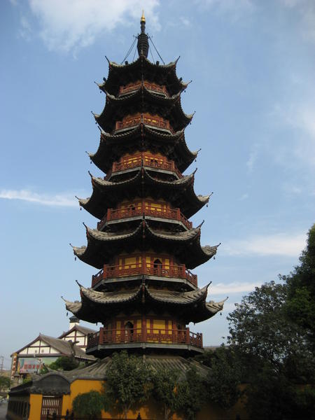 Longhua Pagoda, Shanghai | Photo