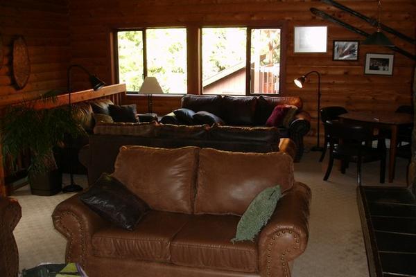 Fireside Lodge living room
