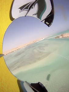 kitesurfing lessons Oman (klo)