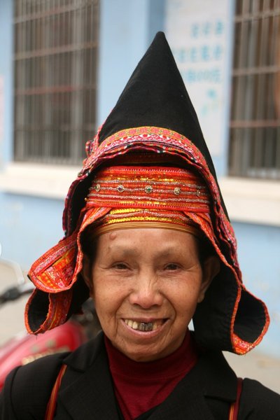 Yao woman in Pulu