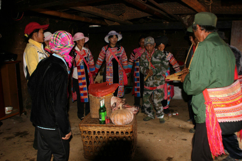 ceremony before dance in Laba