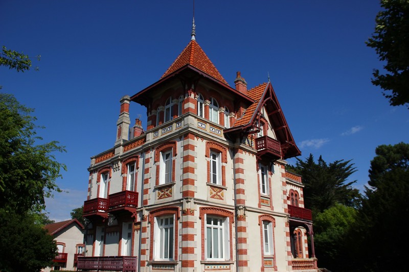 elegant 19th century villa