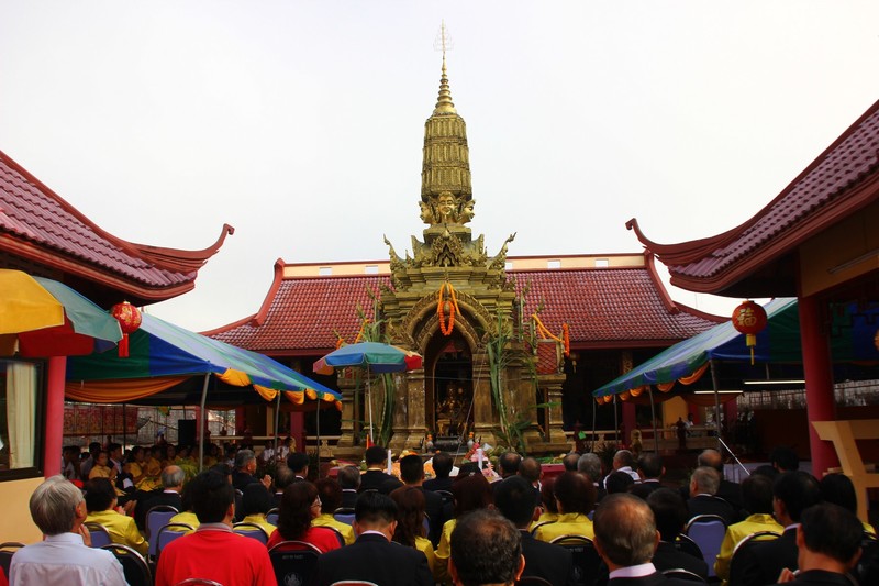 temple chanting ceremony in Betong