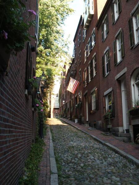 Cobbled street in Beacon Hill 