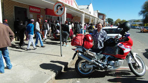 Hennie looks after the bike and luguage while I draw money at Ladybrand