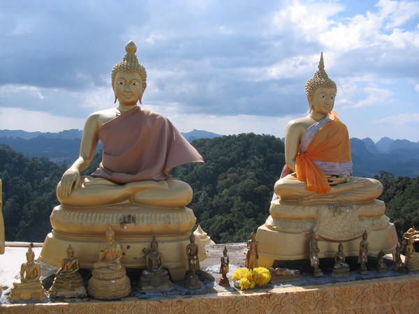 Wat Tham Seua Buddhas