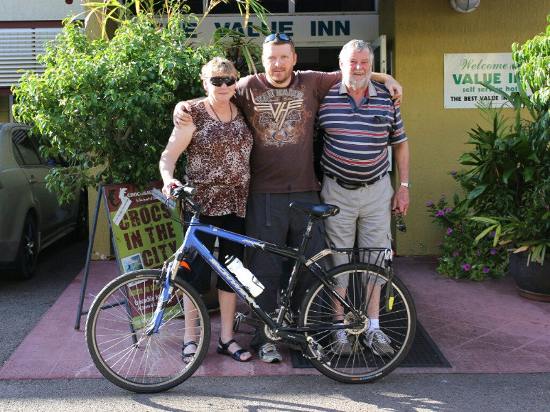 Day 39 - The End - with my parents in Darwin.