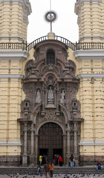 Monasterio de San Francisco - the facade