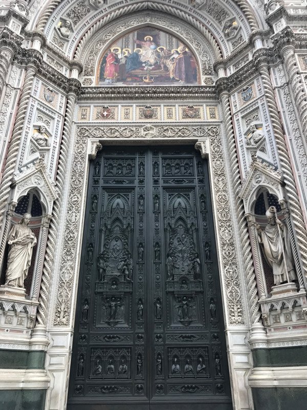 One of the doors to the Cattedrale