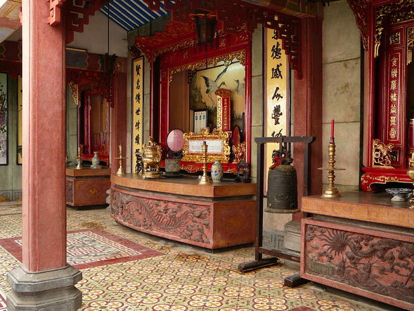 Chinese hall - inside