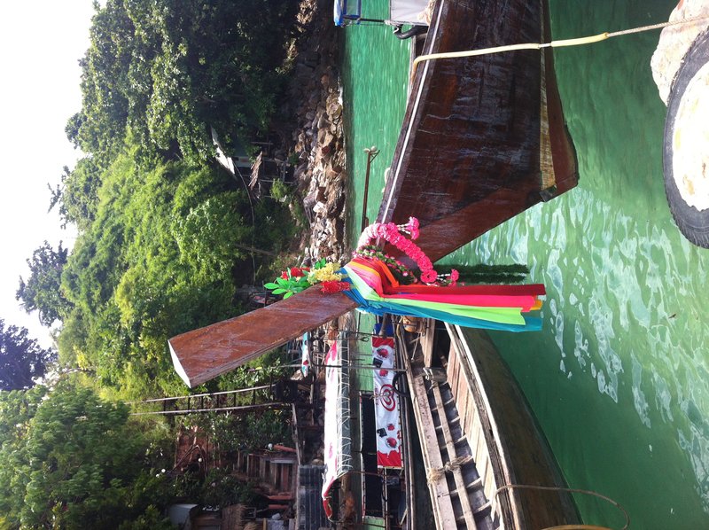 Sailors put these colourful things on the boats as an offering to Buddha to watch over their boats.