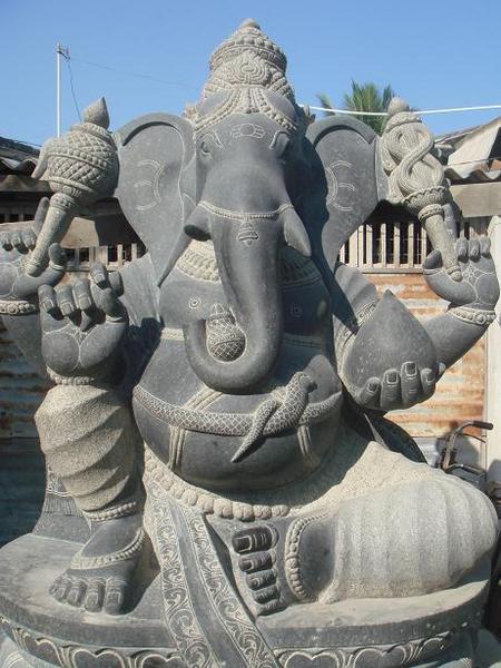 Ganesh pre stastie - zeriav co ho bude dvihat ho bude potrebovat