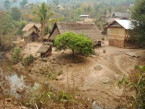 Takto vyzera vacsina domov v Laose
