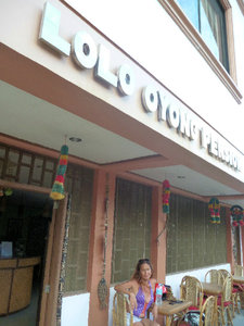Lolo Oyong Pension House