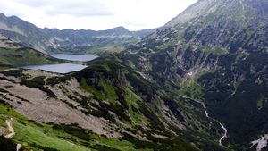the Valley of Five Lakes
