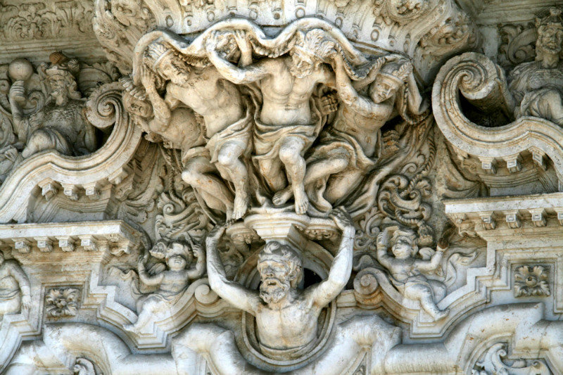 carvings at Palacio de San Telmo