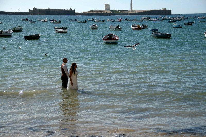 wedding photo shoot at Caleta beach