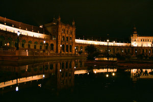 Plaza de Espana by night