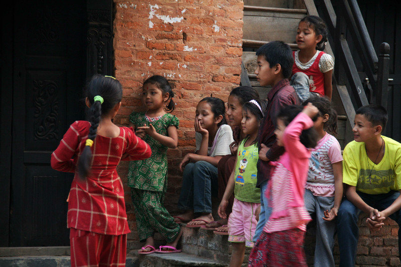 kids playing in Bandipur