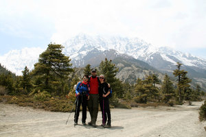 with Li and Grant... and the Annapurnas :)