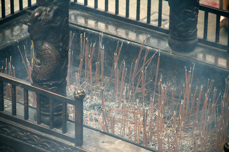 incense at the Yuantong Temple