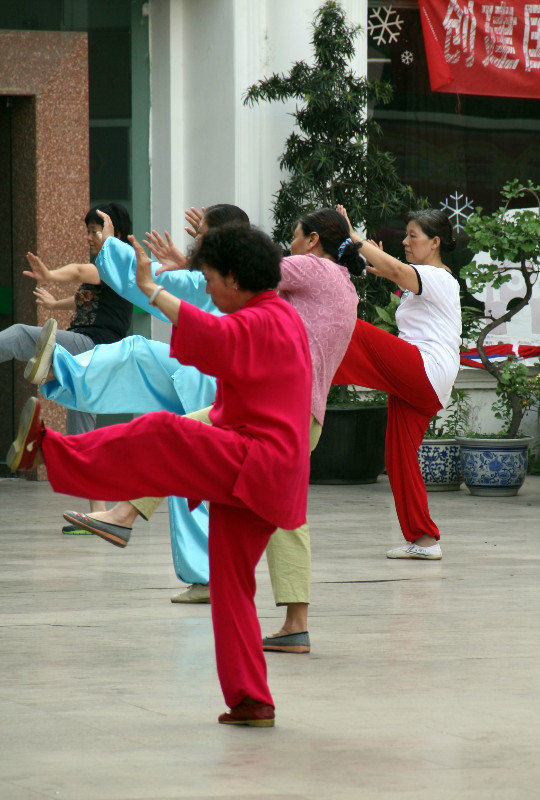 ...and some morning tai-chi in the park as well!