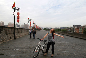 biking the city wall...
