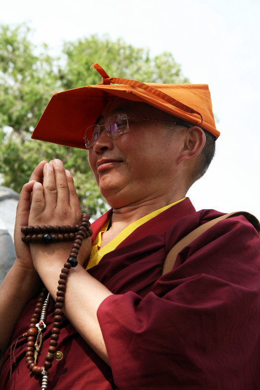 friendly Tibetan monks all around!