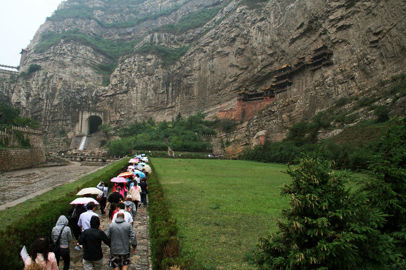 crowds at the Hanging Monastery