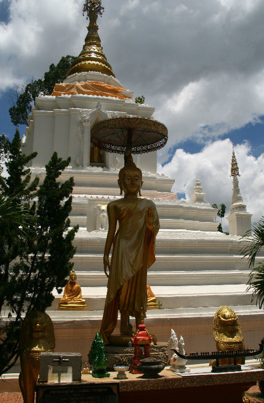 Wat Chang Kam at Wiang Kum Kam 