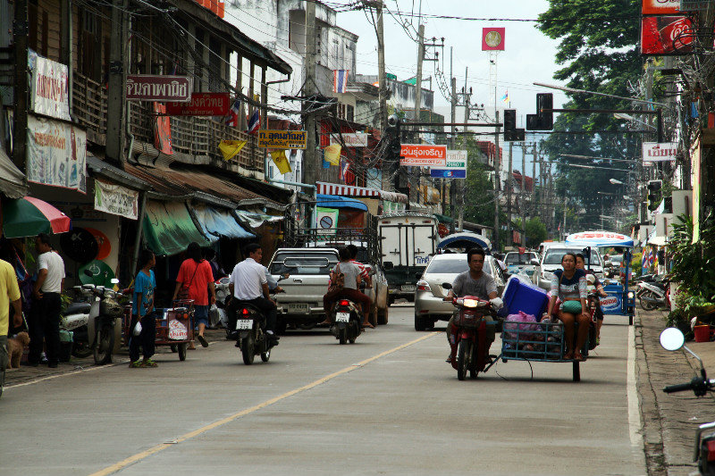 streets of Chiang Khong 