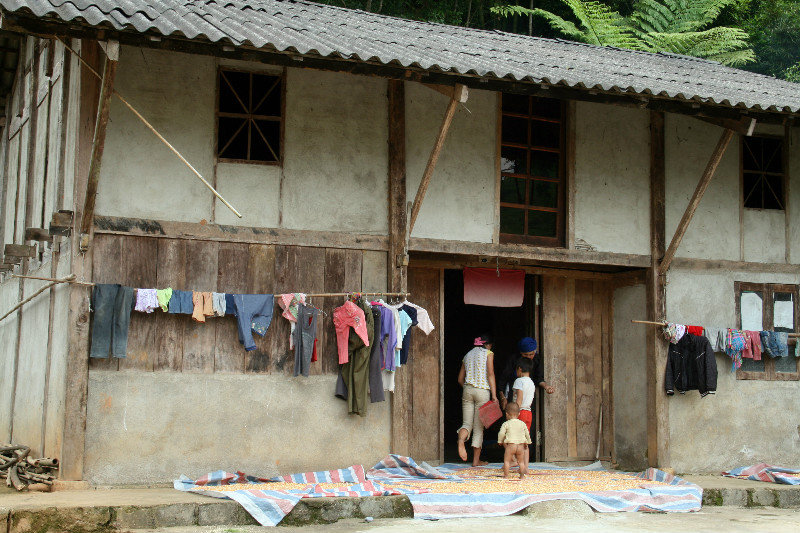 local house on the way to Ta Van